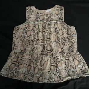 Women’s Sage & Citrus snake print sleeveless peplum top in size xl